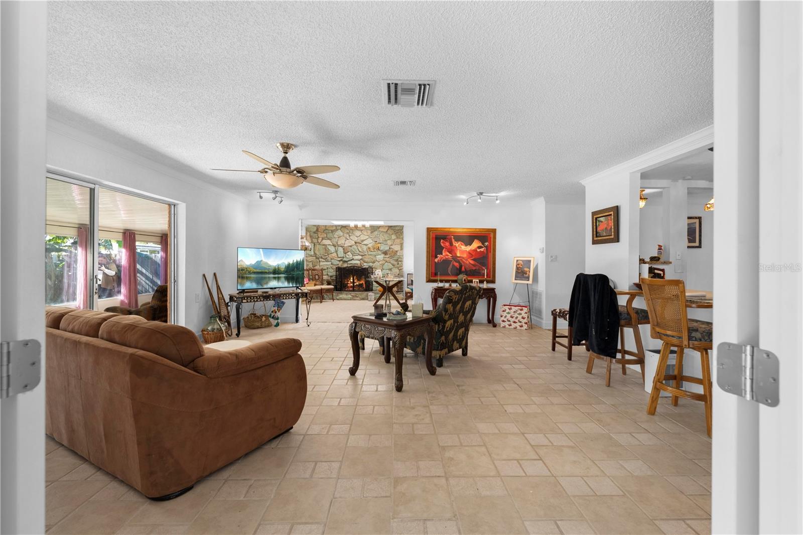 Listing photo id 24 for 5122 Bay Boulevard