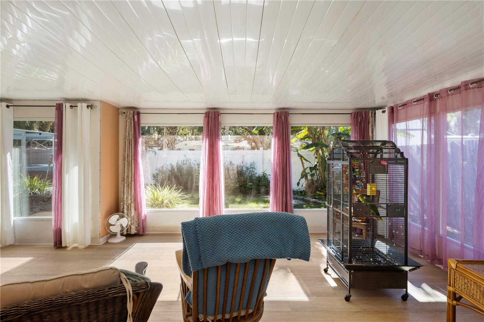 Listing photo id 31 for 5122 Bay Boulevard