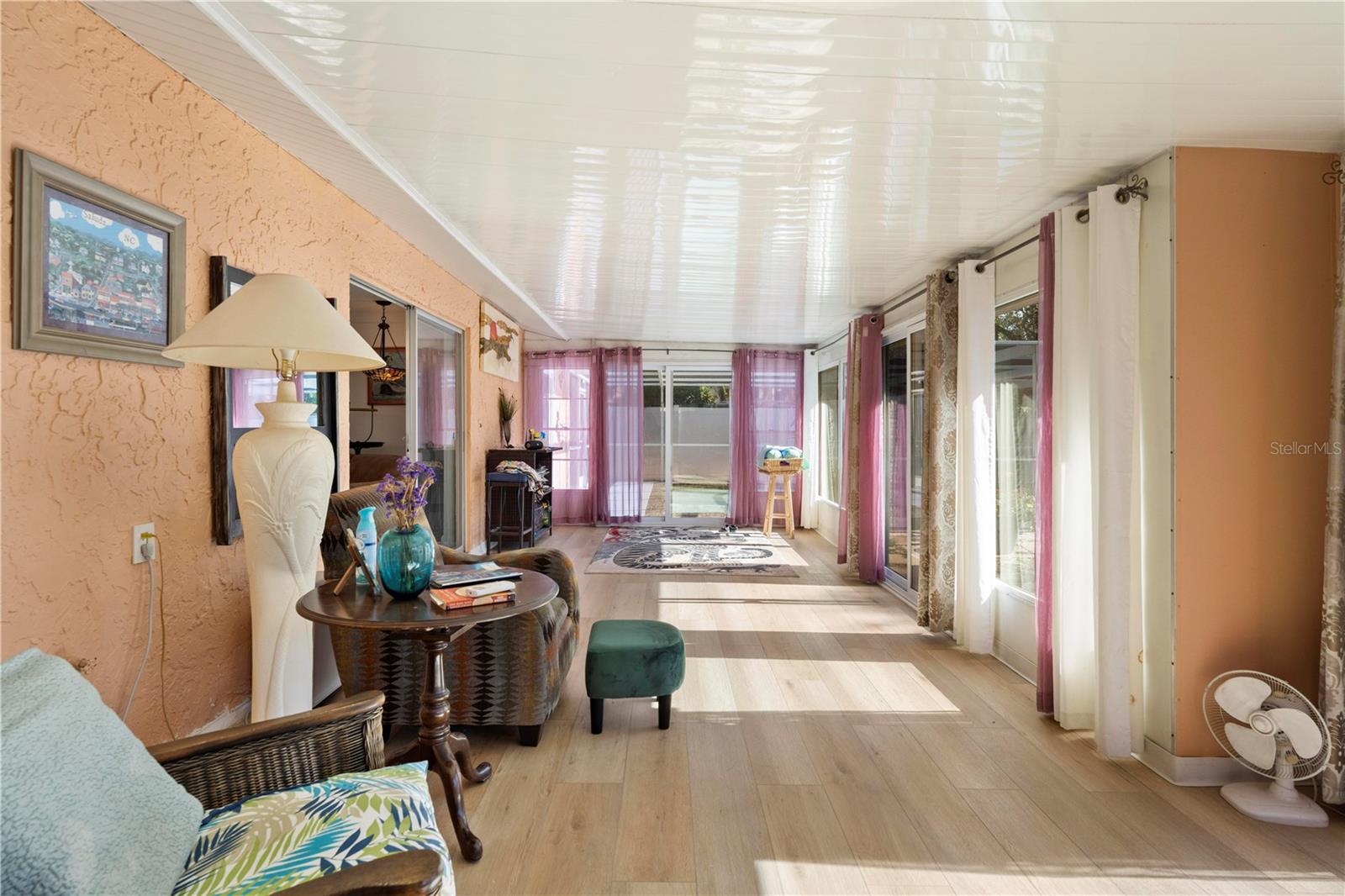 Listing photo id 32 for 5122 Bay Boulevard