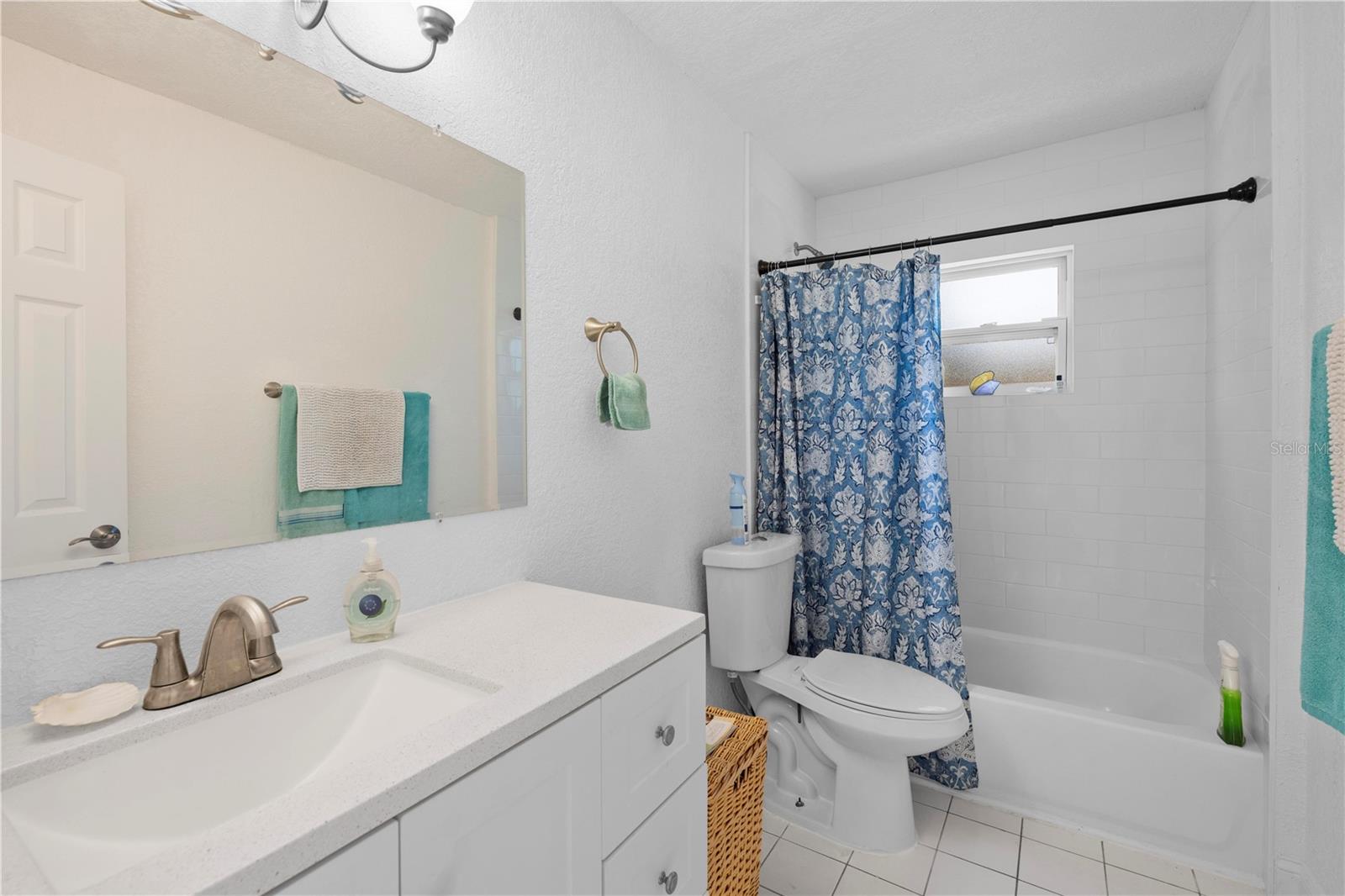 Listing photo id 36 for 5122 Bay Boulevard