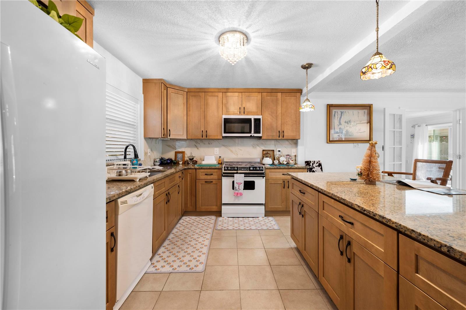 Listing photo id 4 for 5122 Bay Boulevard