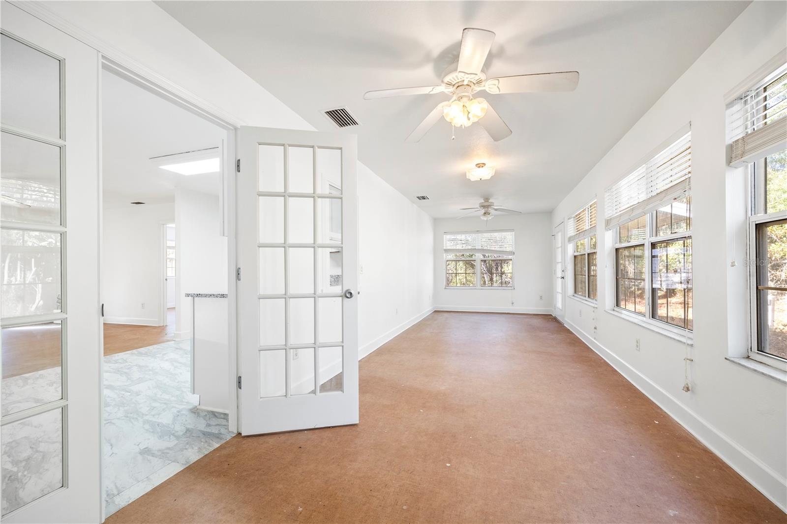 Image 11 of 27 For 11727 162nd Terrace