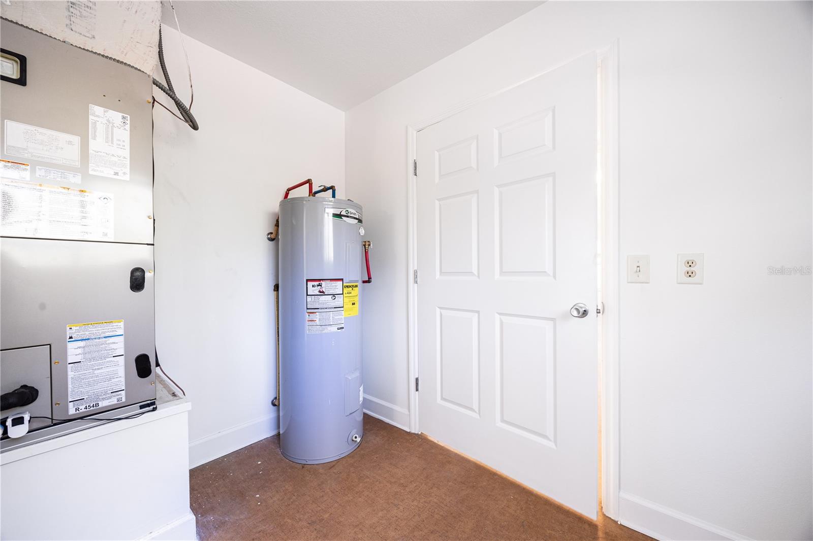 Image 14 of 27 For 11727 162nd Terrace