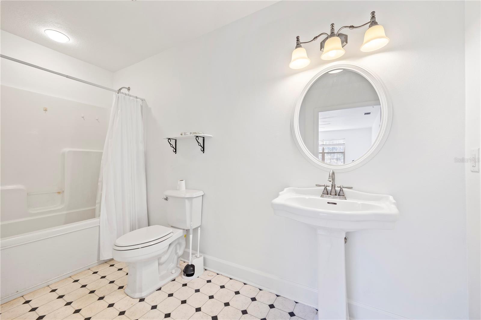 Image 8 of 27 For 11727 162nd Terrace