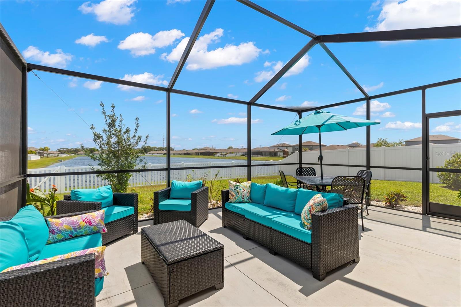 Image 3 of 40 For 2008 9th Street Se