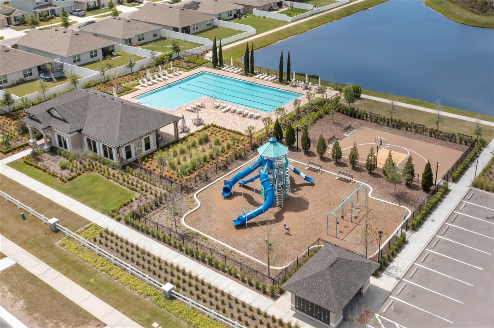 Image 37 of 40 For 2008 9th Street Se