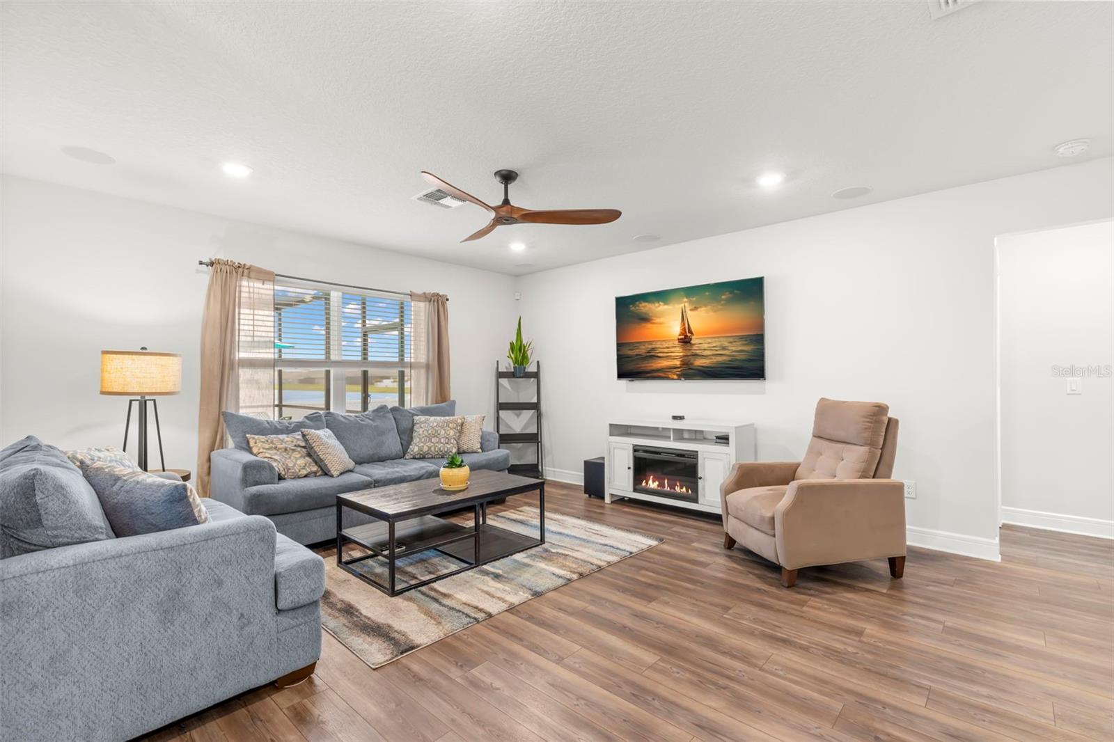 Image 7 of 40 For 2008 9th Street Se