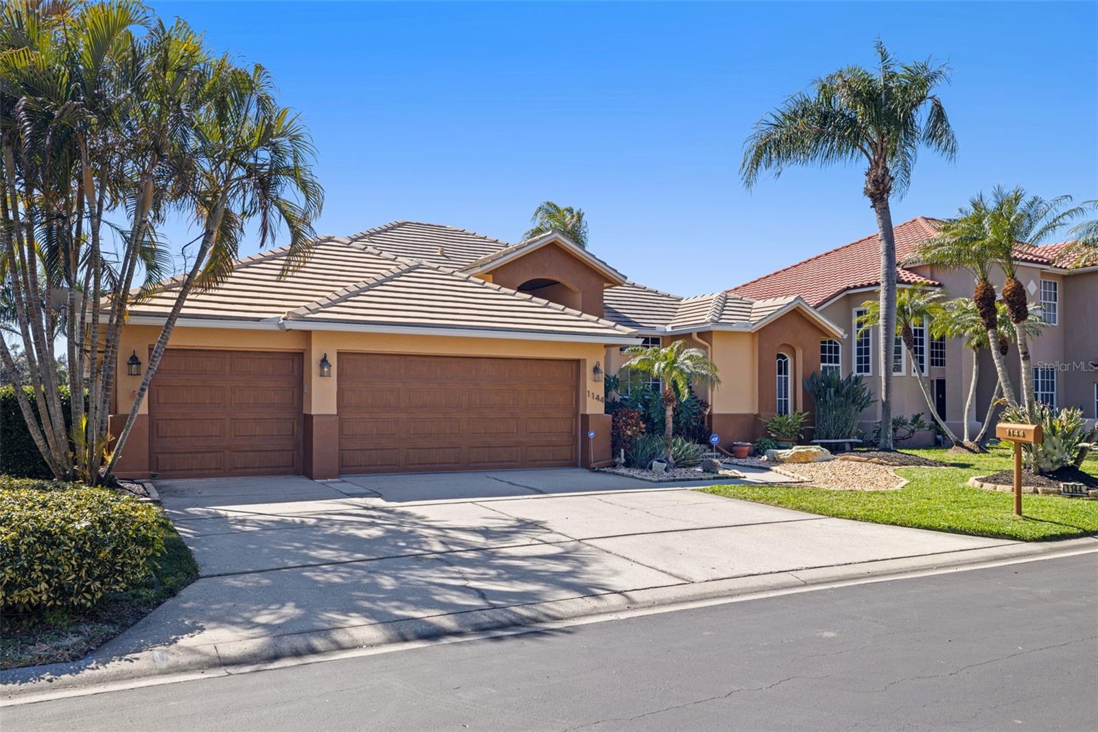 Details for 1144 Darlington Oak Drive Ne, ST PETERSBURG, FL 33703