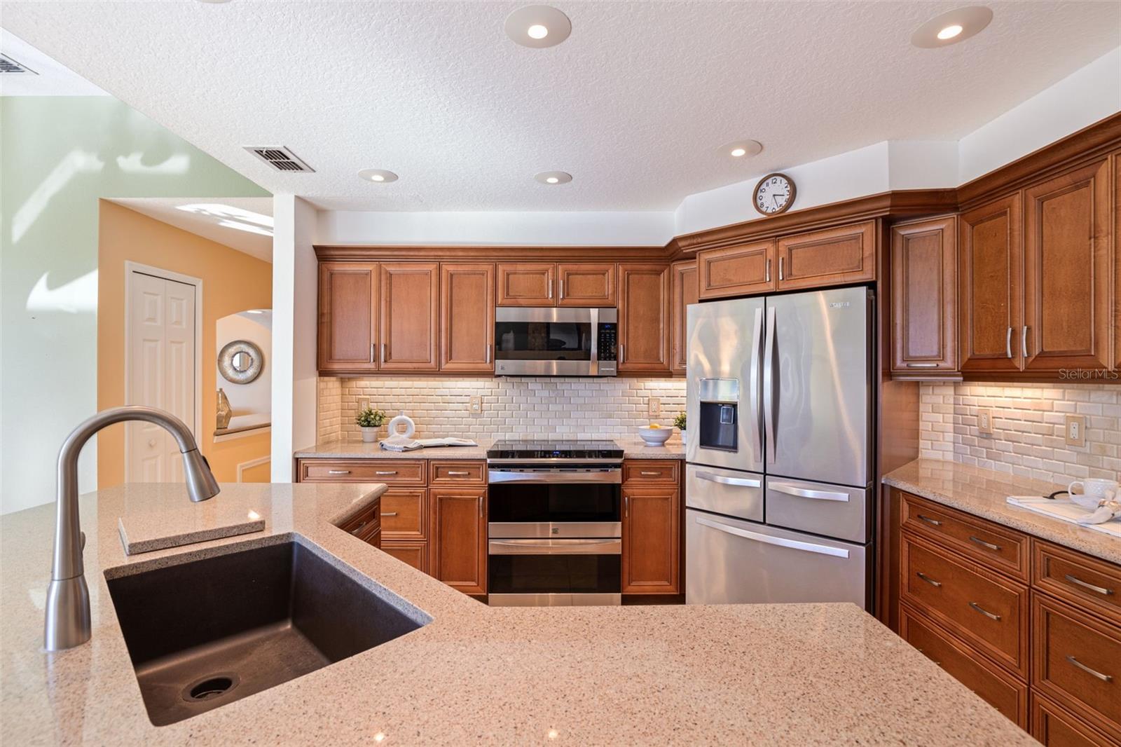 Image 16 of 52 For 1144 Darlington Oak Drive Ne