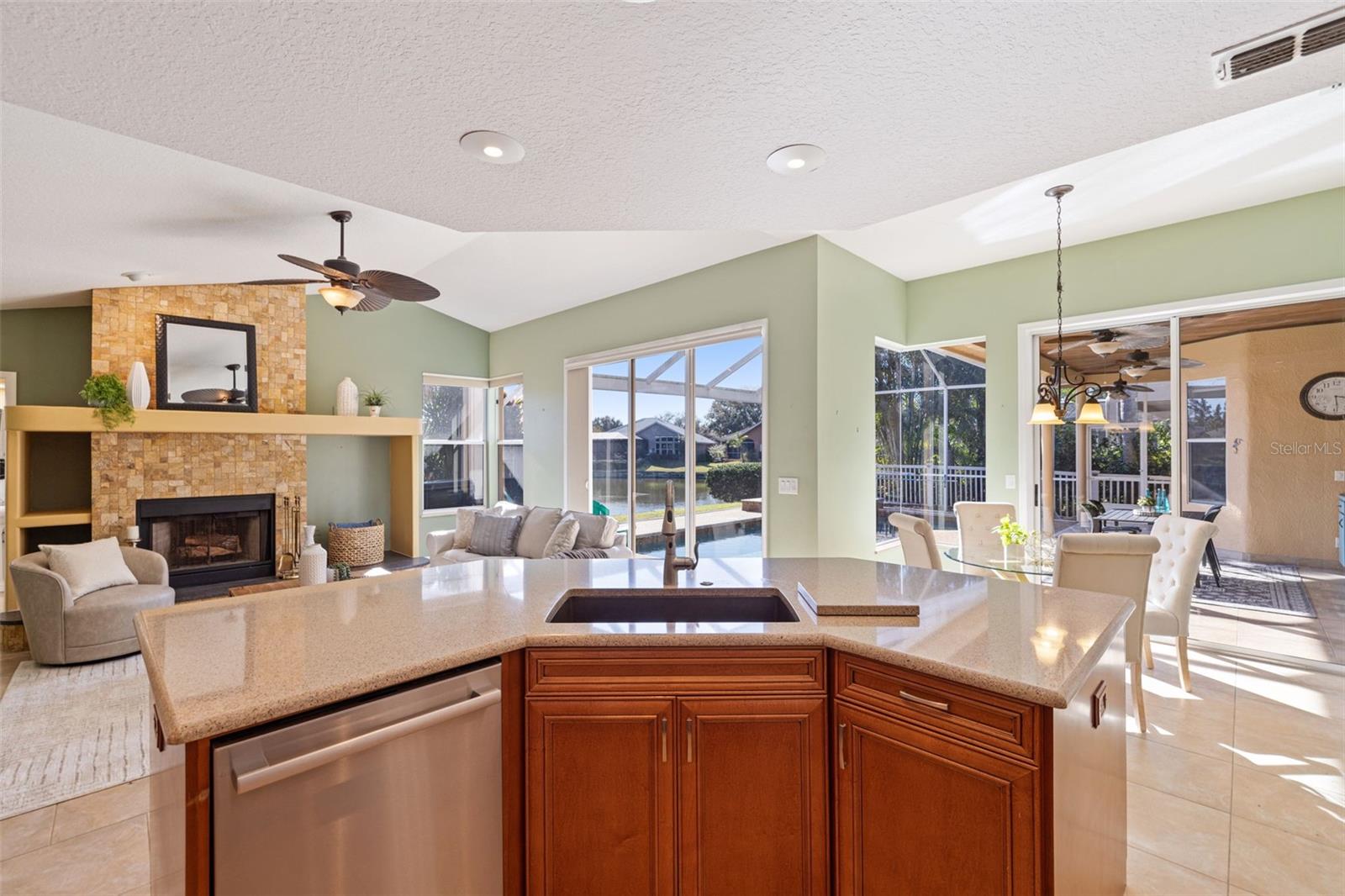 Image 17 of 52 For 1144 Darlington Oak Drive Ne