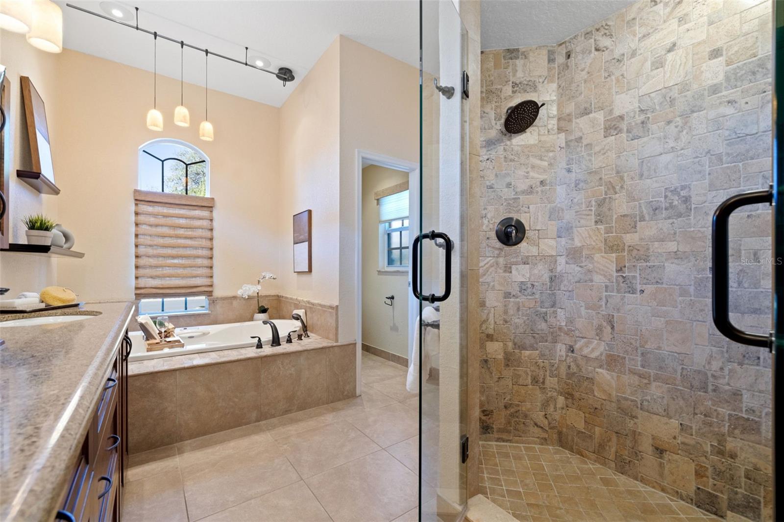 Image 30 of 52 For 1144 Darlington Oak Drive Ne