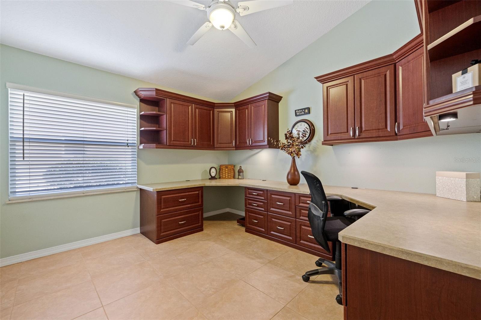 Image 32 of 52 For 1144 Darlington Oak Drive Ne