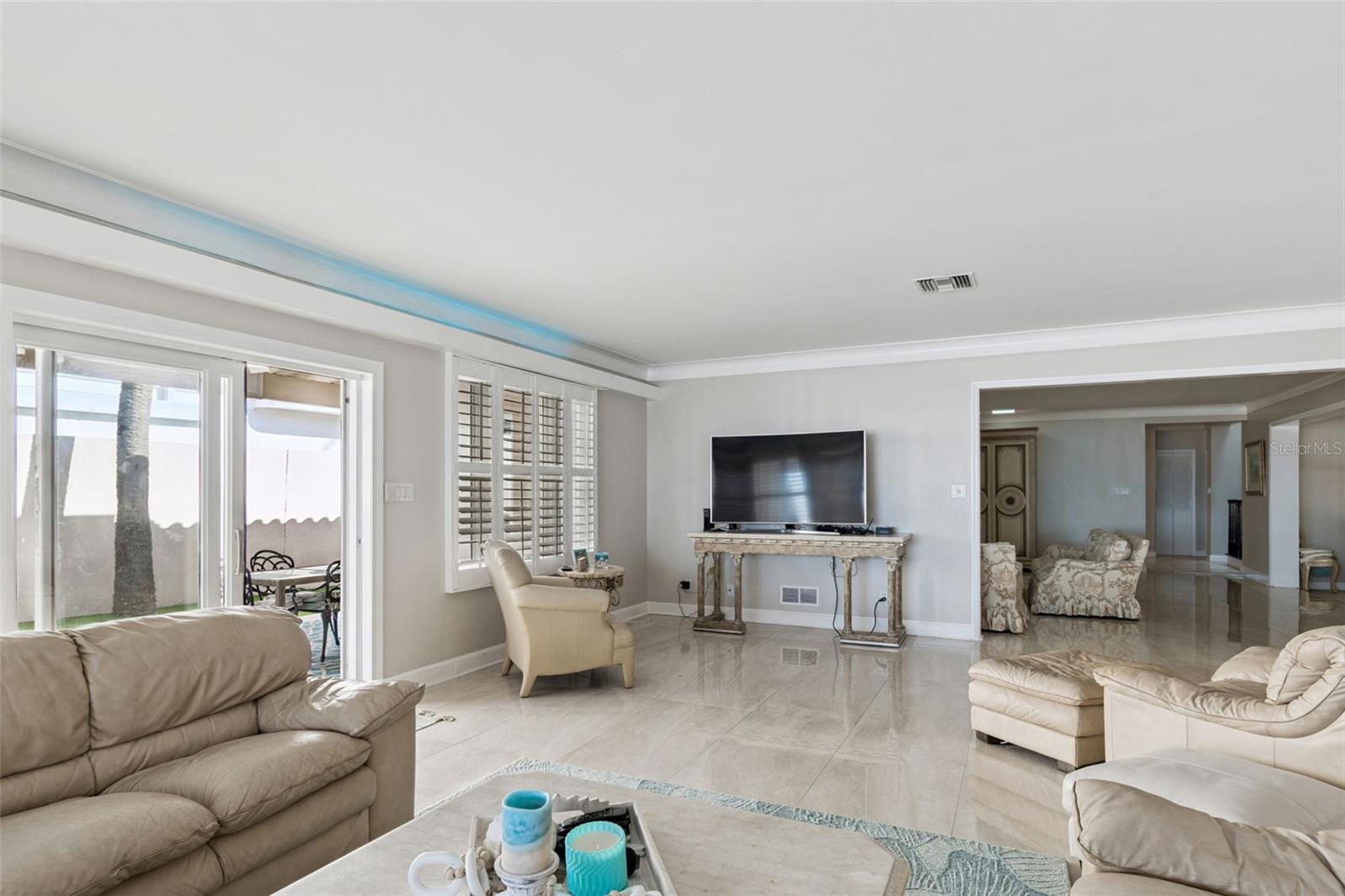 Image 19 of 63 For 1520 Gulf Boulevard