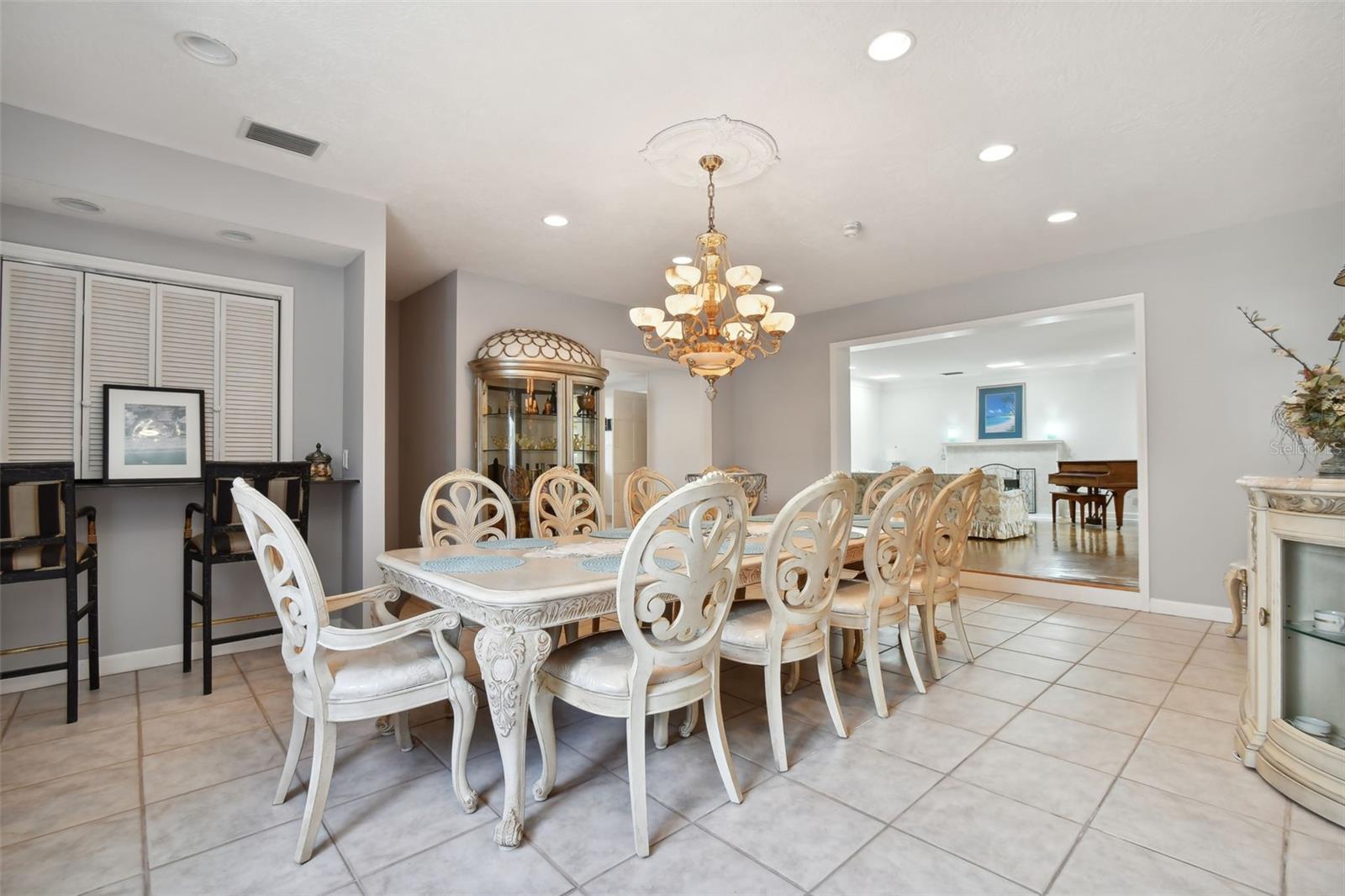 Image 20 of 63 For 1520 Gulf Boulevard