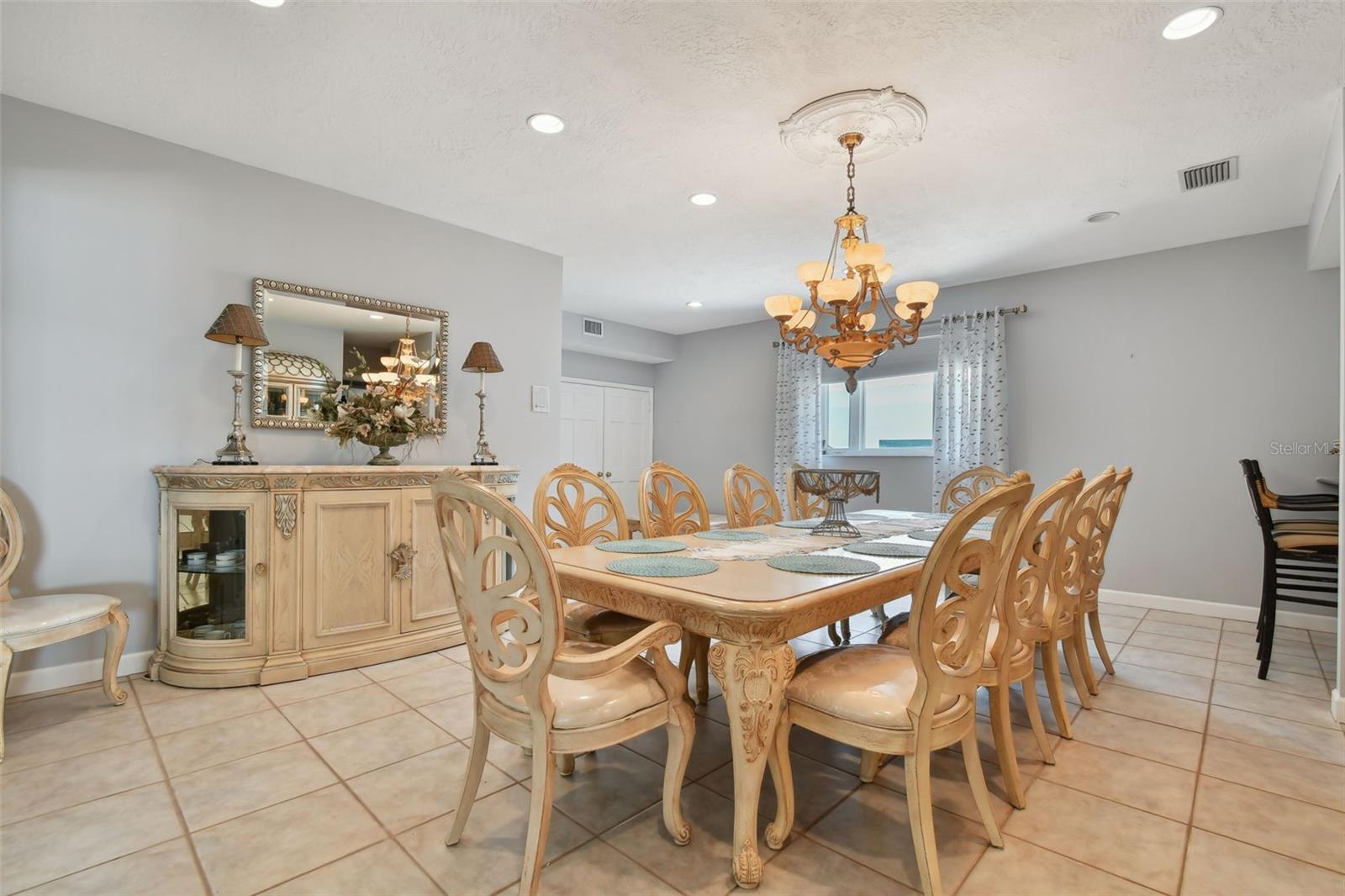 Image 21 of 63 For 1520 Gulf Boulevard