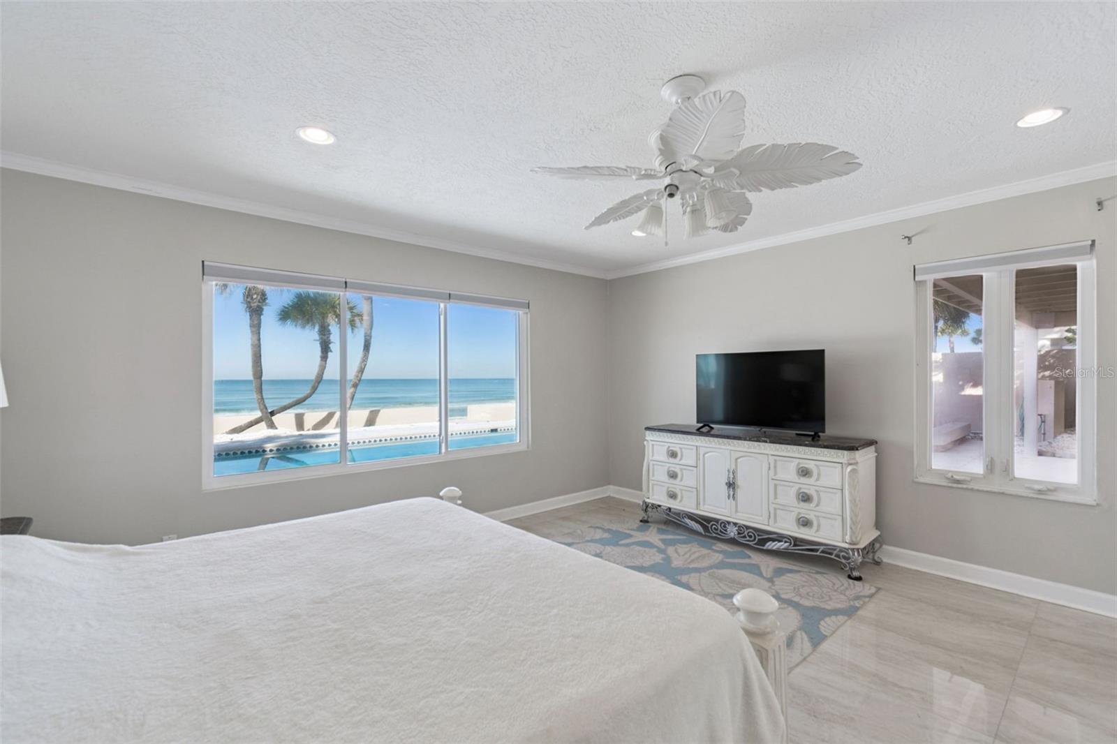 Image 24 of 63 For 1520 Gulf Boulevard