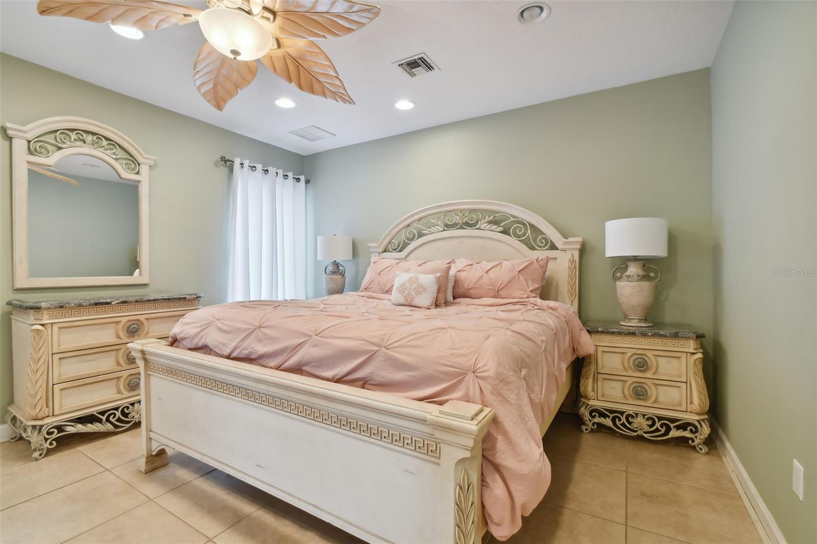 Image 35 of 63 For 1520 Gulf Boulevard