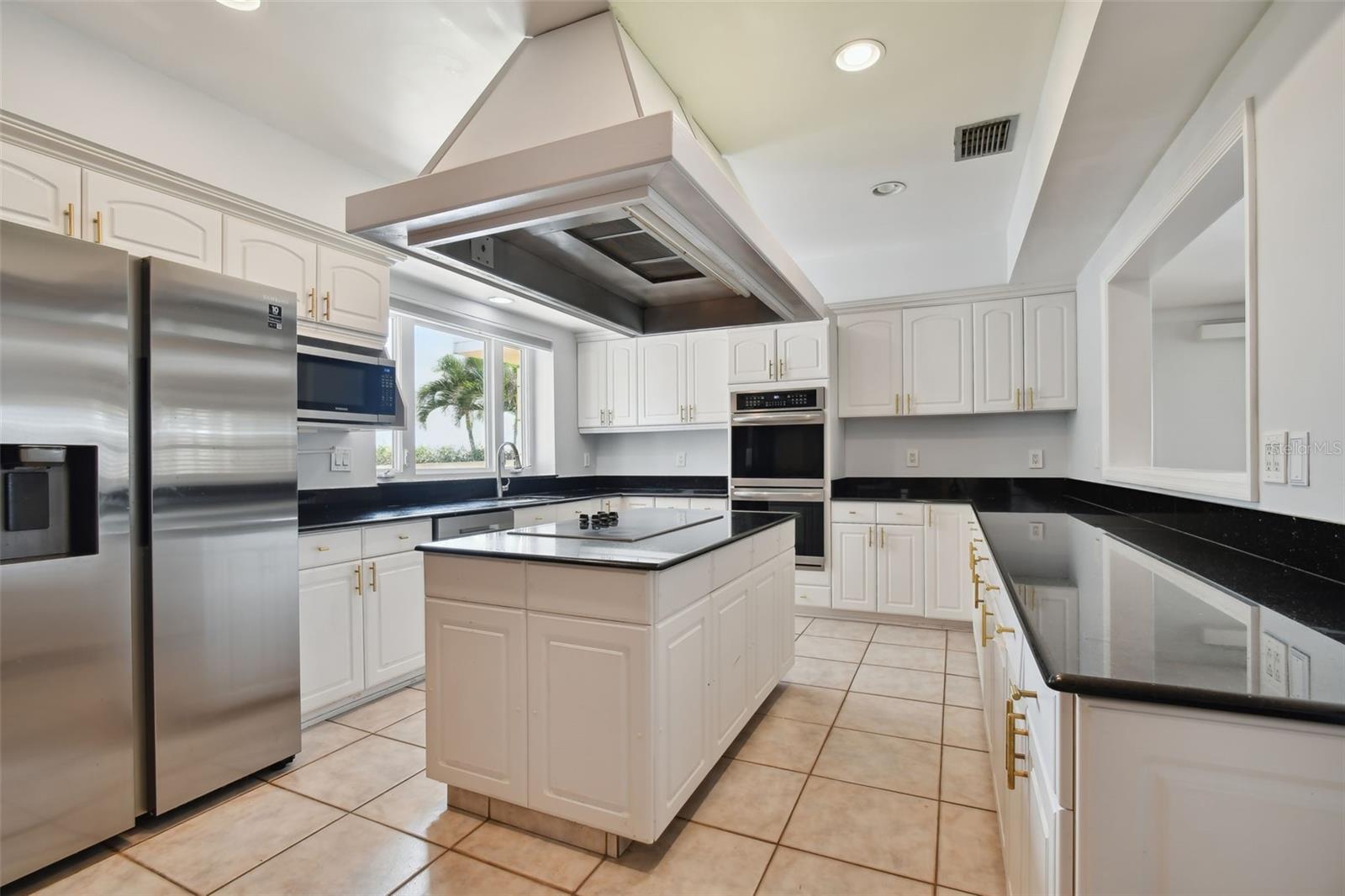 Image 9 of 63 For 1520 Gulf Boulevard