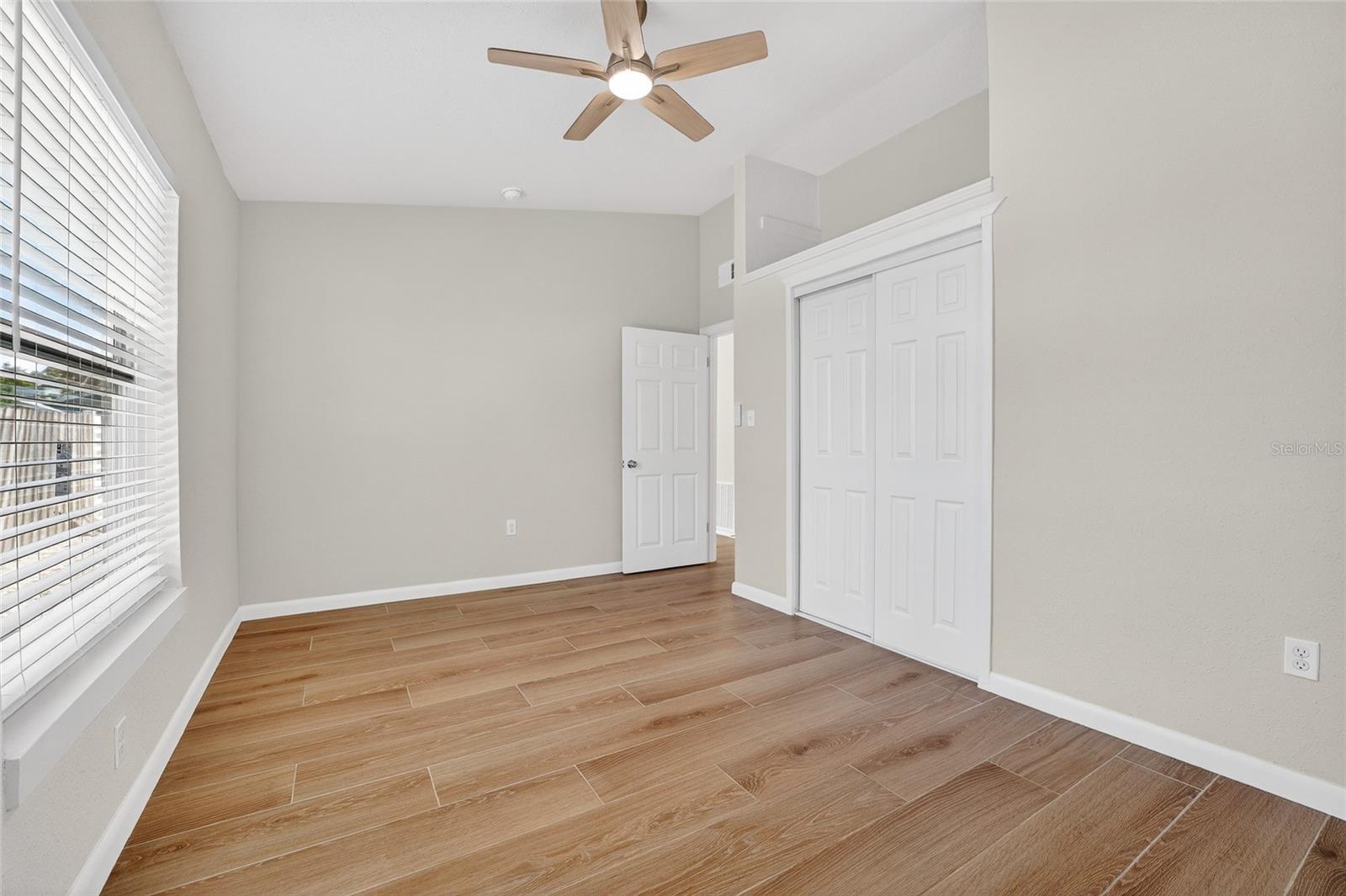 Image 16 of 35 For 2547 Loma Linda Street