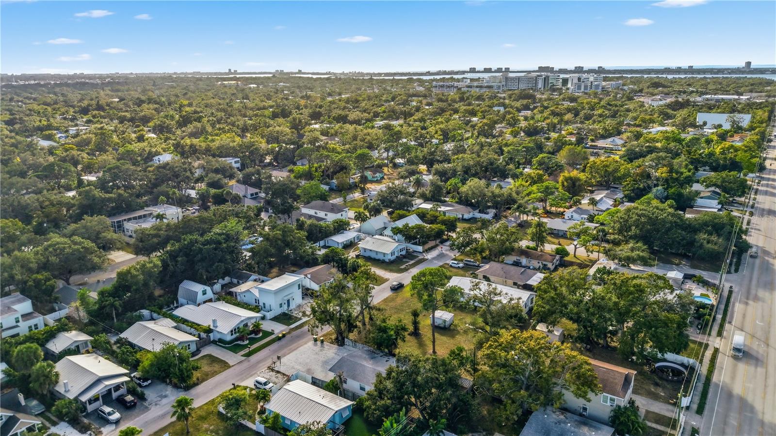 Image 32 of 35 For 2547 Loma Linda Street