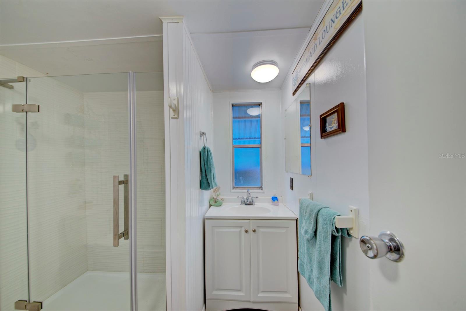 Image 16 of 36 For 6427 Richard Drive