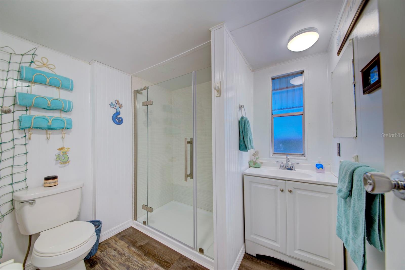 Image 17 of 36 For 6427 Richard Drive