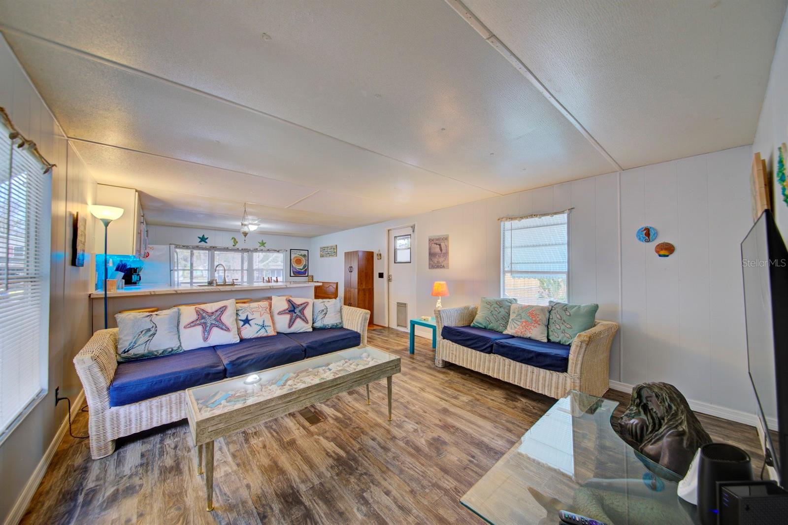 Image 7 of 36 For 6427 Richard Drive