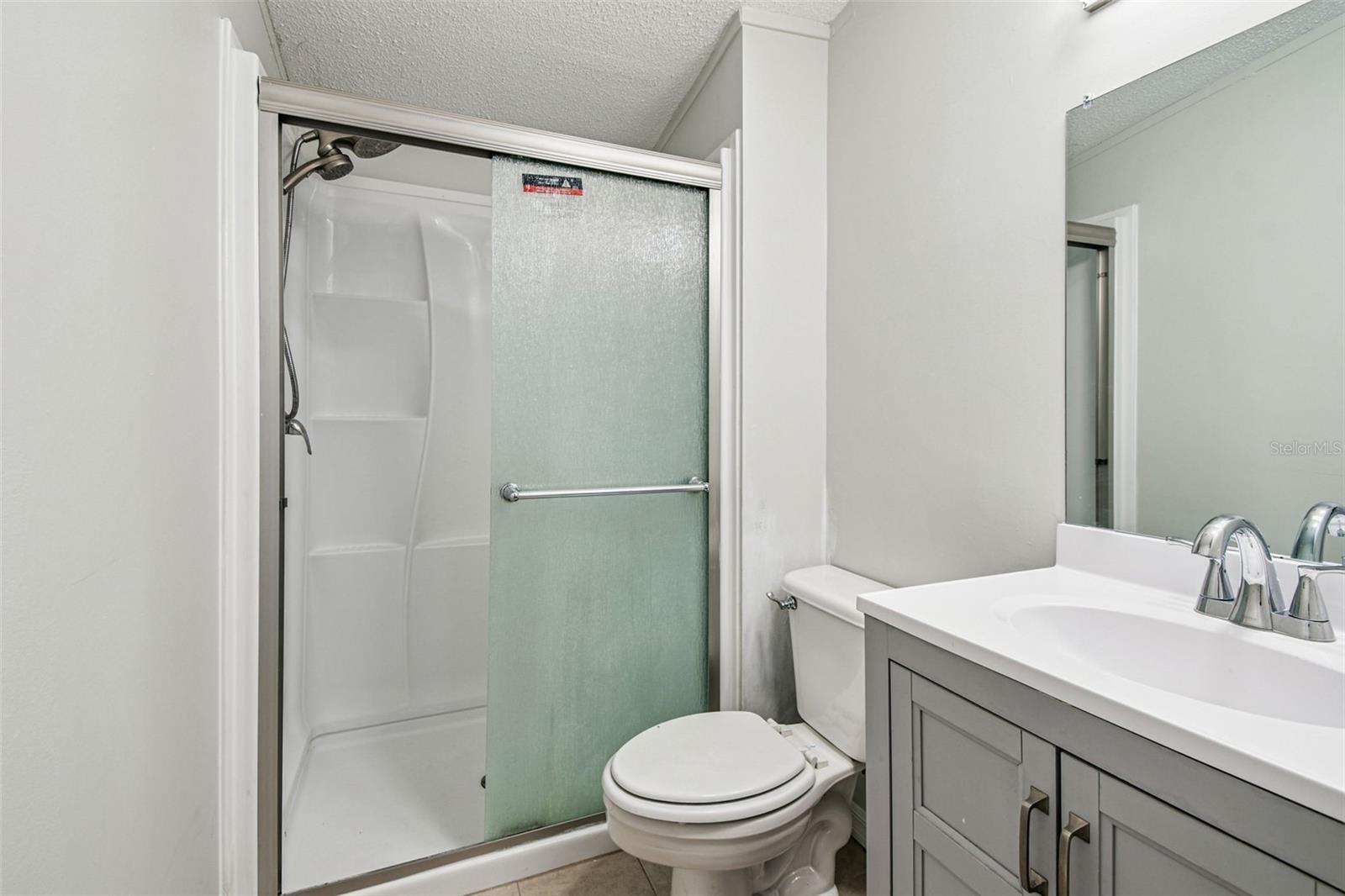 Listing photo id 23 for 12015 Rose Lane