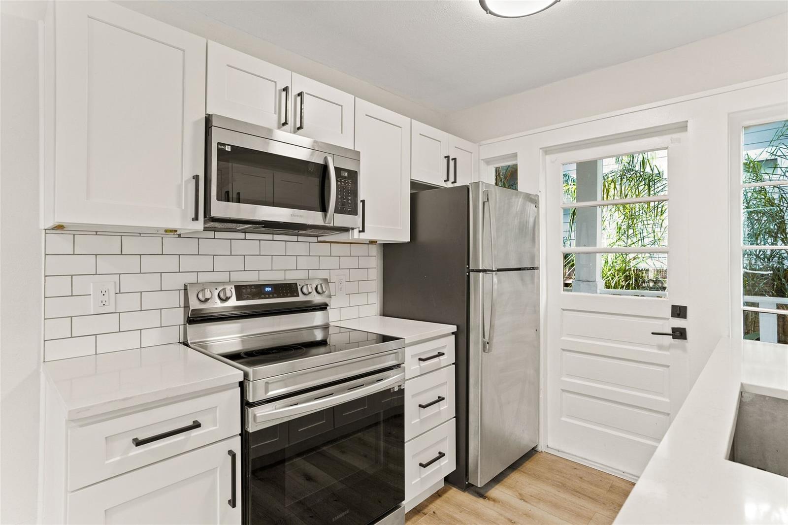 Image 12 of 16 For 1153 34th Avenue N 3