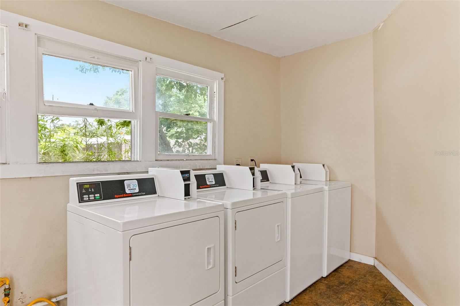 Image 15 of 16 For 1153 34th Avenue N 3