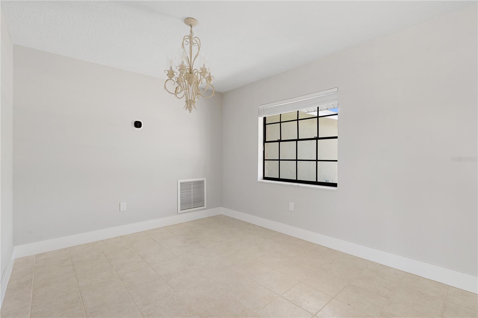 Image 18 of 69 For 3929 Sagomon Point