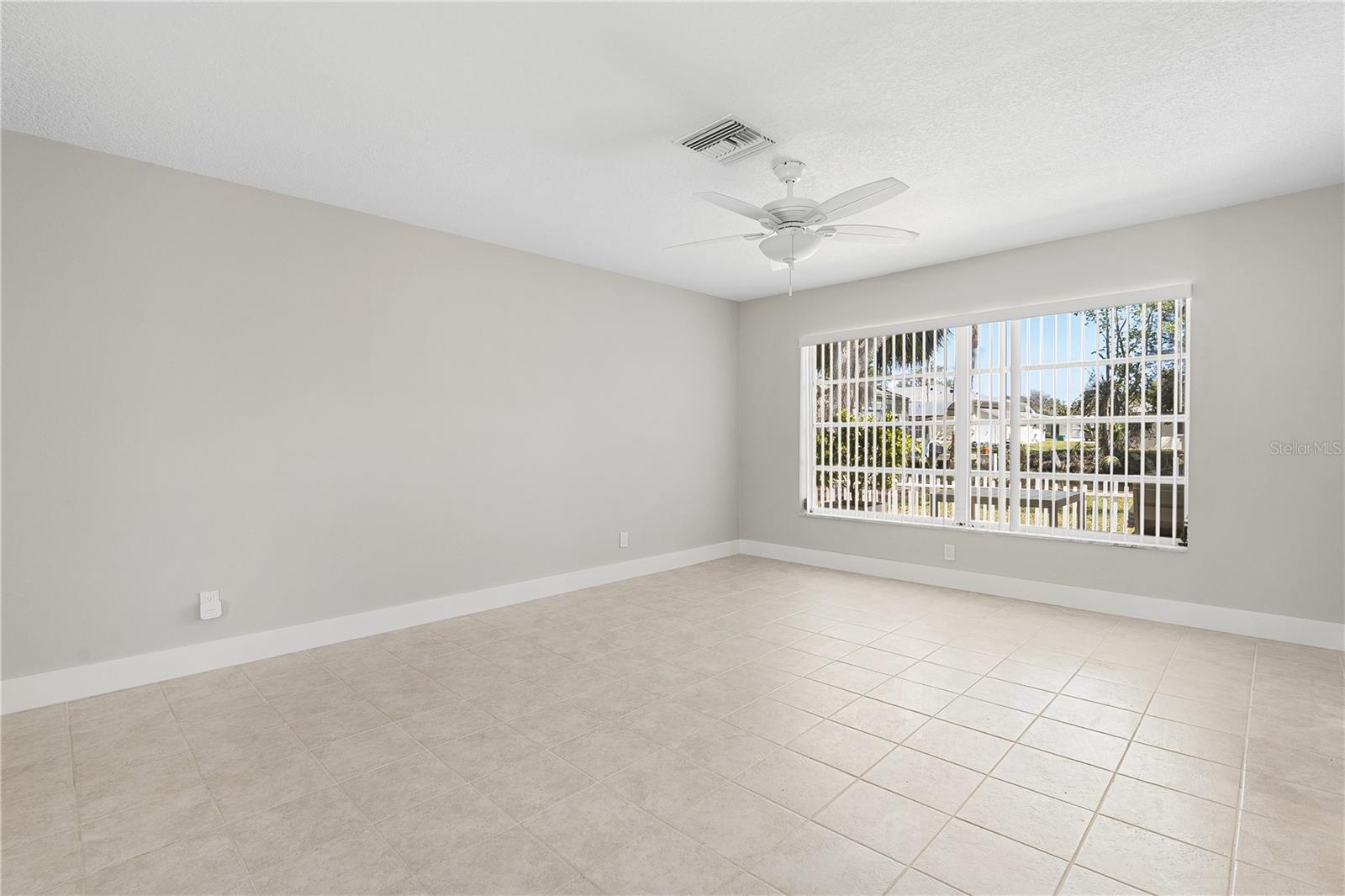 Image 21 of 69 For 3929 Sagomon Point