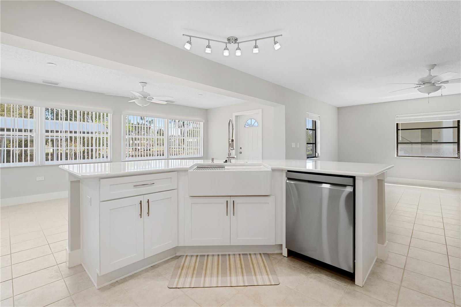 Image 25 of 69 For 3929 Sagomon Point