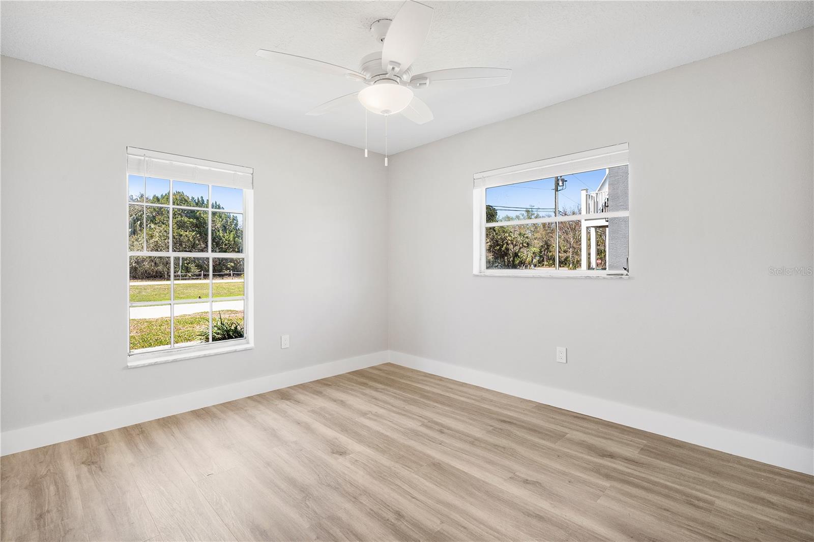 Image 52 of 69 For 3929 Sagomon Point