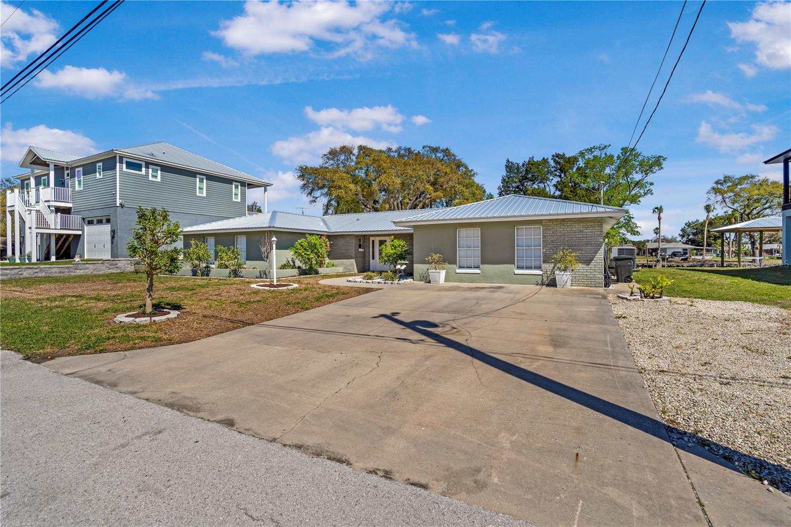 Image 7 of 69 For 3929 Sagomon Point