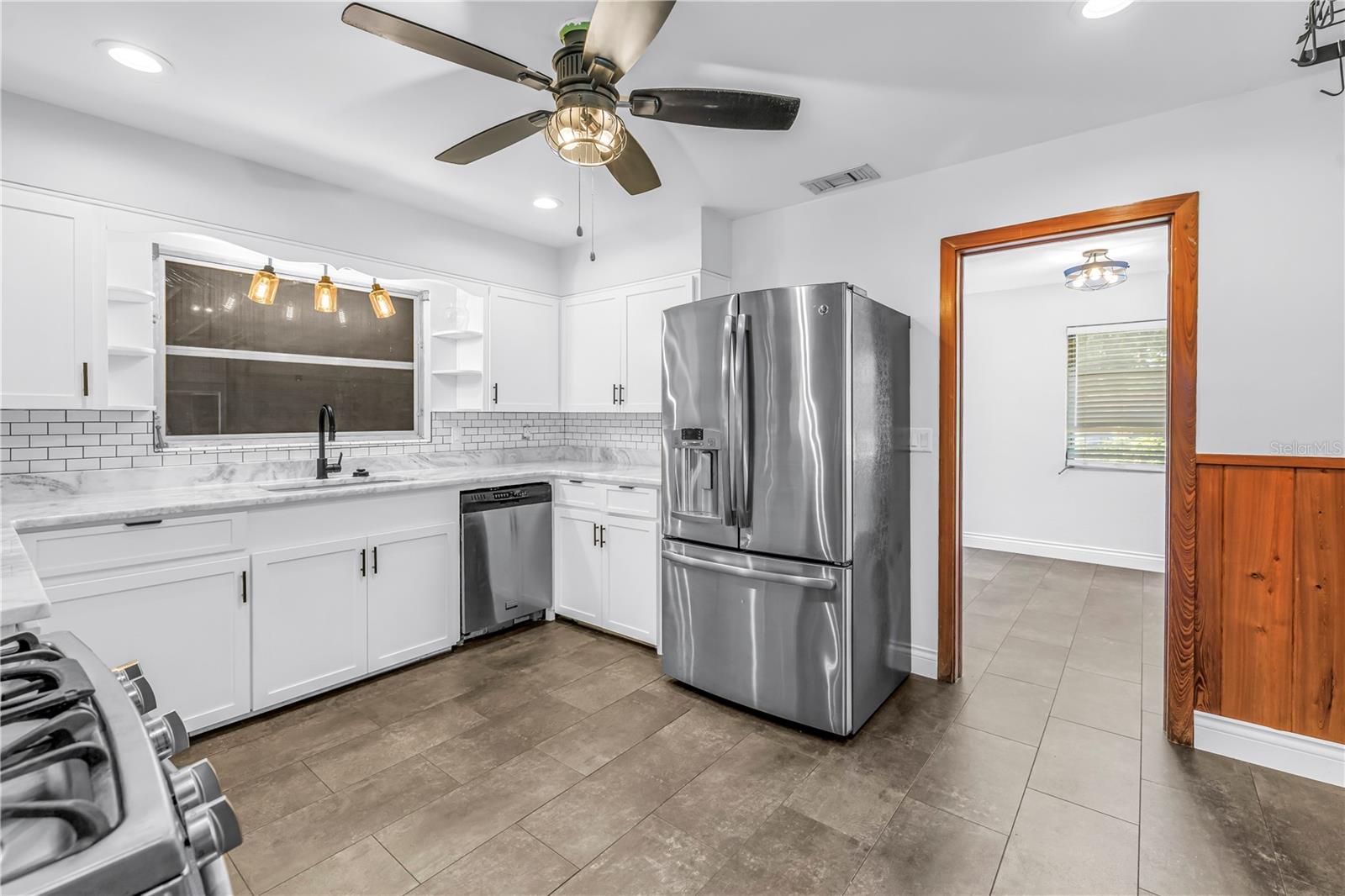 Image 10 of 52 For 1019 Woodcrest Avenue