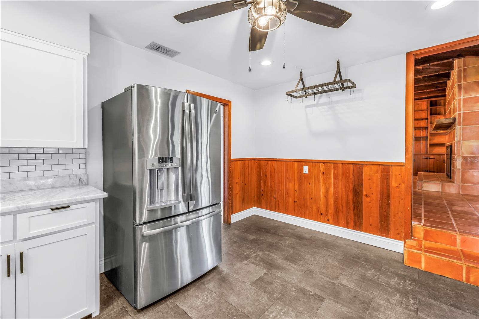 Image 14 of 52 For 1019 Woodcrest Avenue