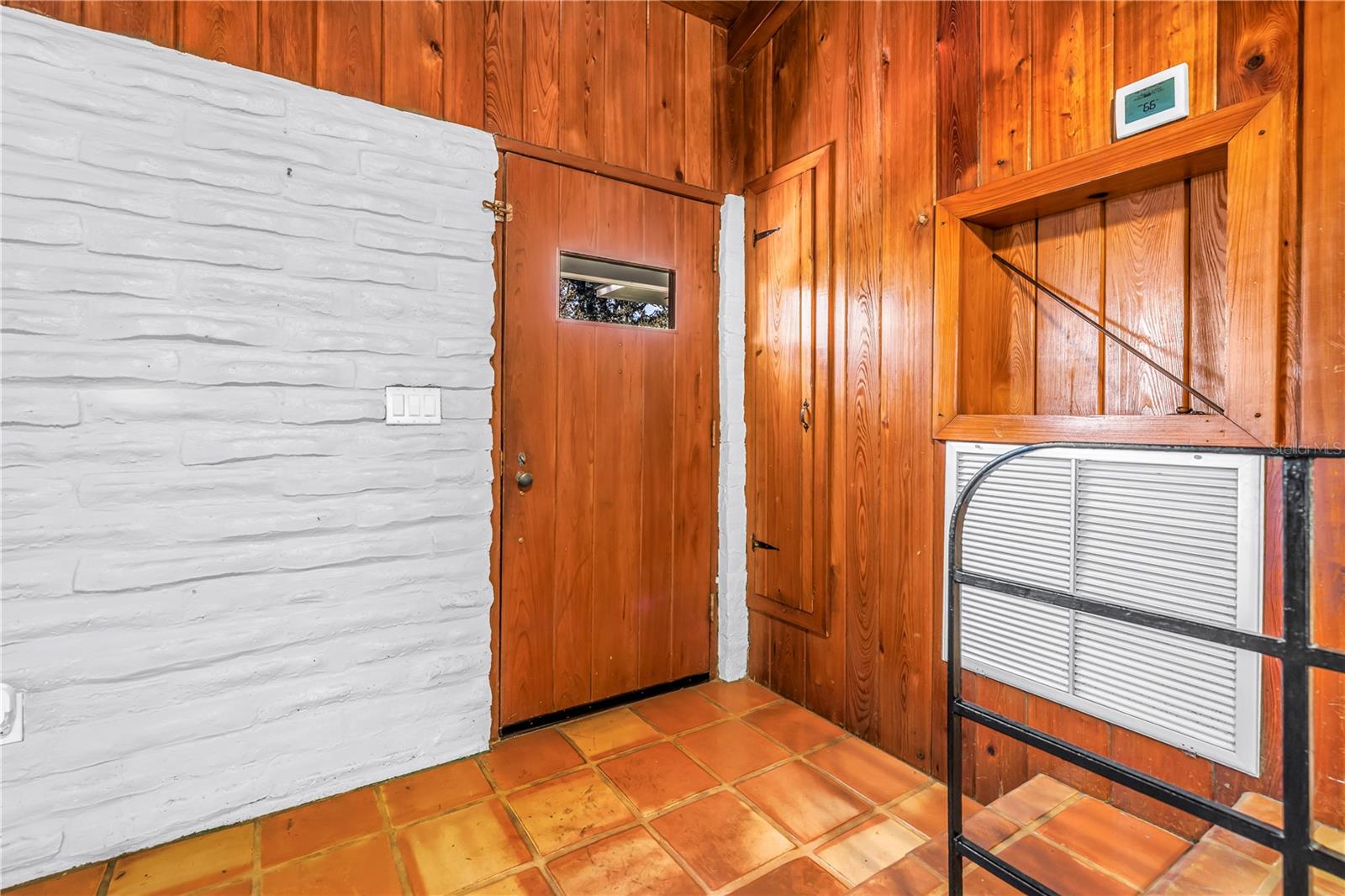 Image 32 of 52 For 1019 Woodcrest Avenue