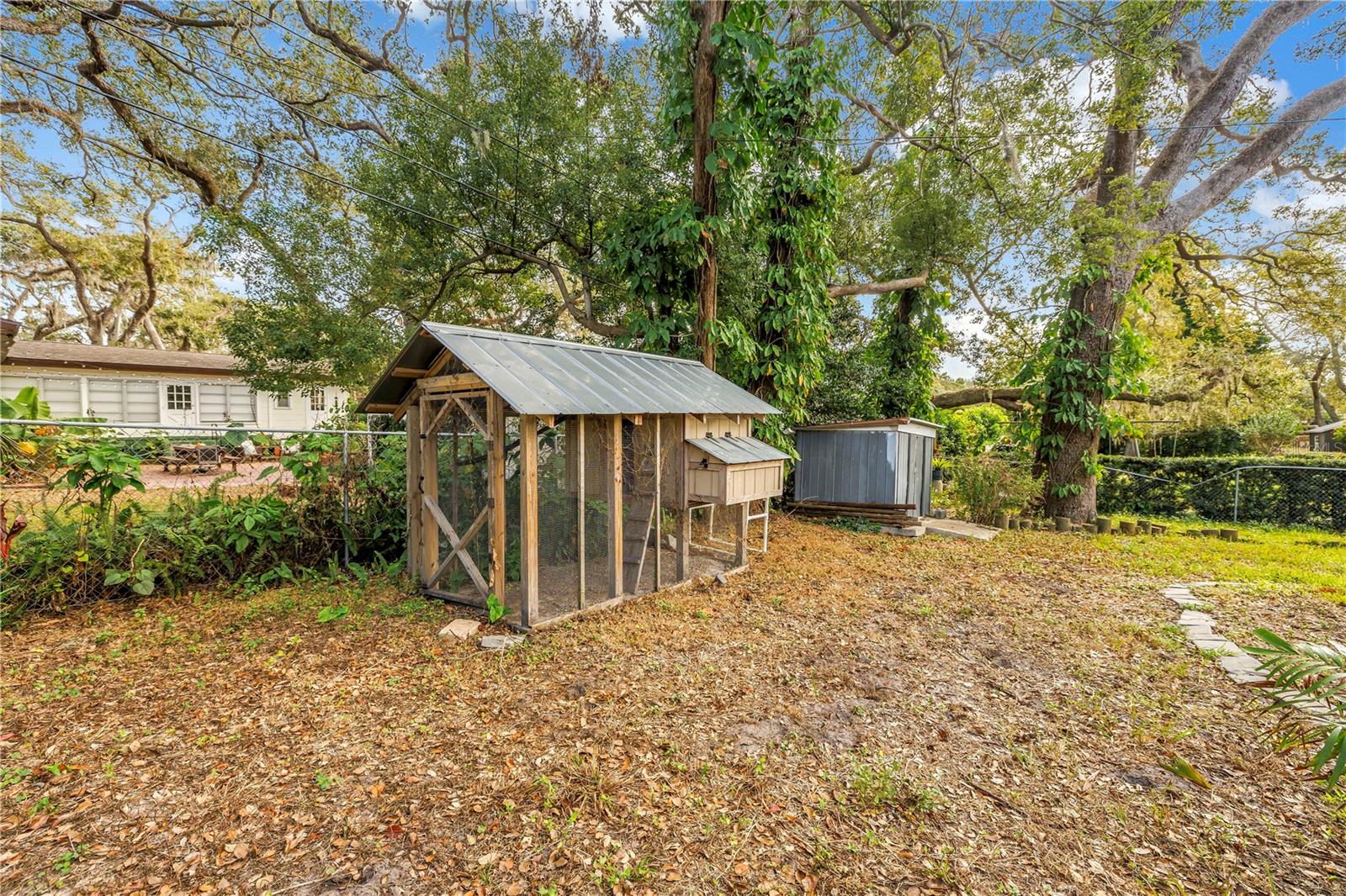 Image 33 of 52 For 1019 Woodcrest Avenue