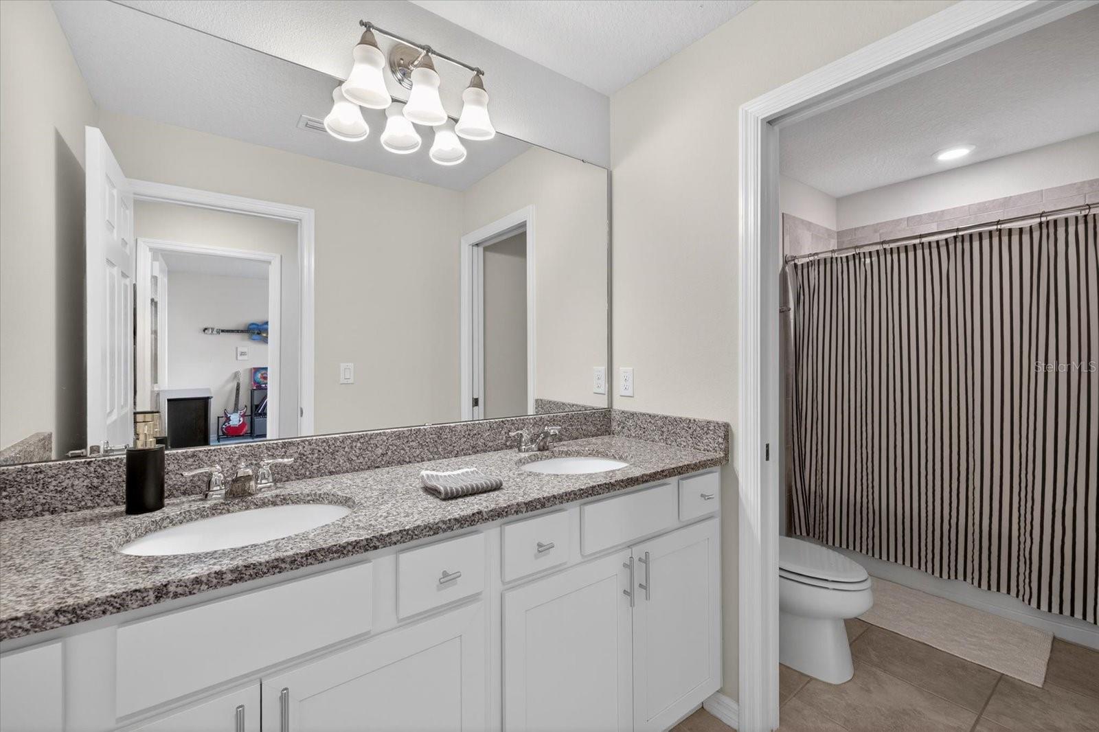 Image 35 of 68 For 12740 Palapa Loop