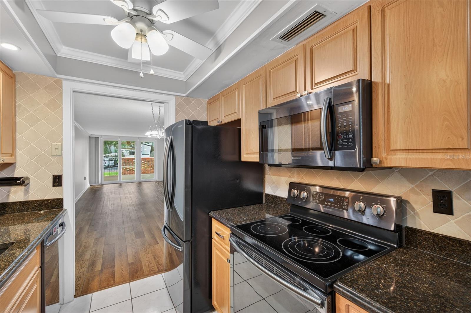 Image 12 of 49 For 1012 Pearce Drive 110