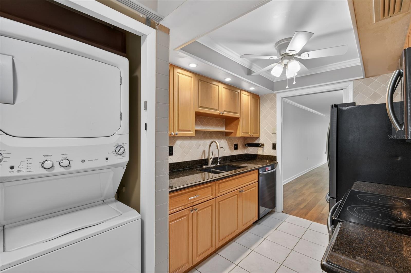 Image 13 of 49 For 1012 Pearce Drive 110