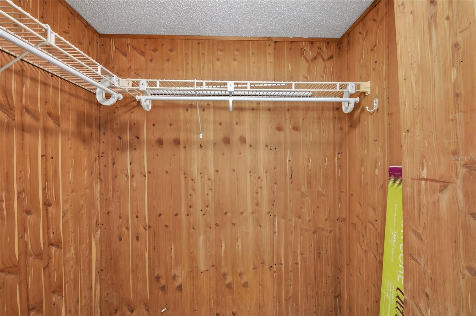 Image 21 of 49 For 1012 Pearce Drive 110