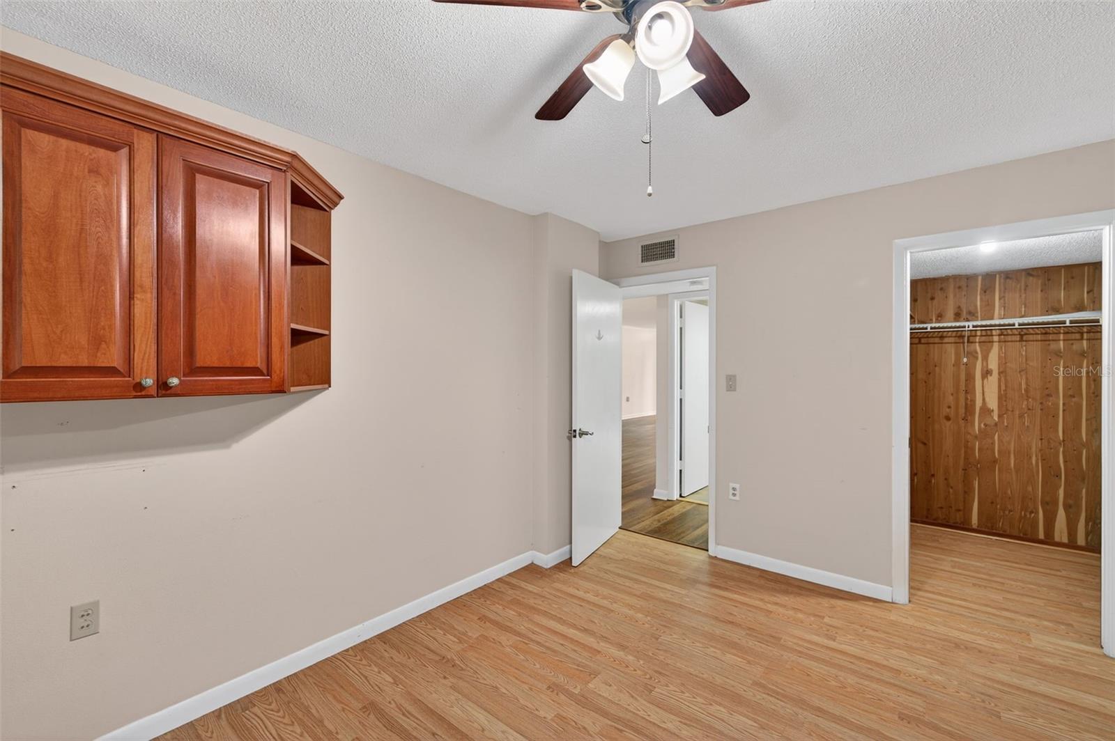 Image 24 of 49 For 1012 Pearce Drive 110