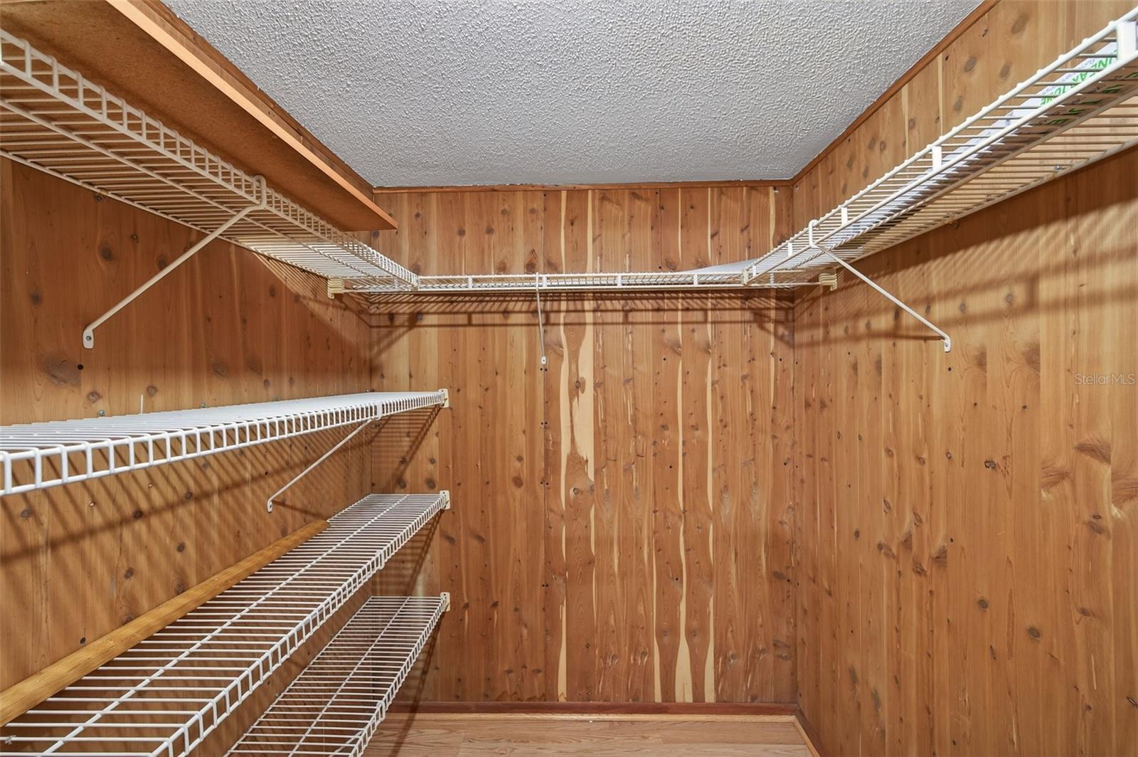 Image 28 of 49 For 1012 Pearce Drive 110