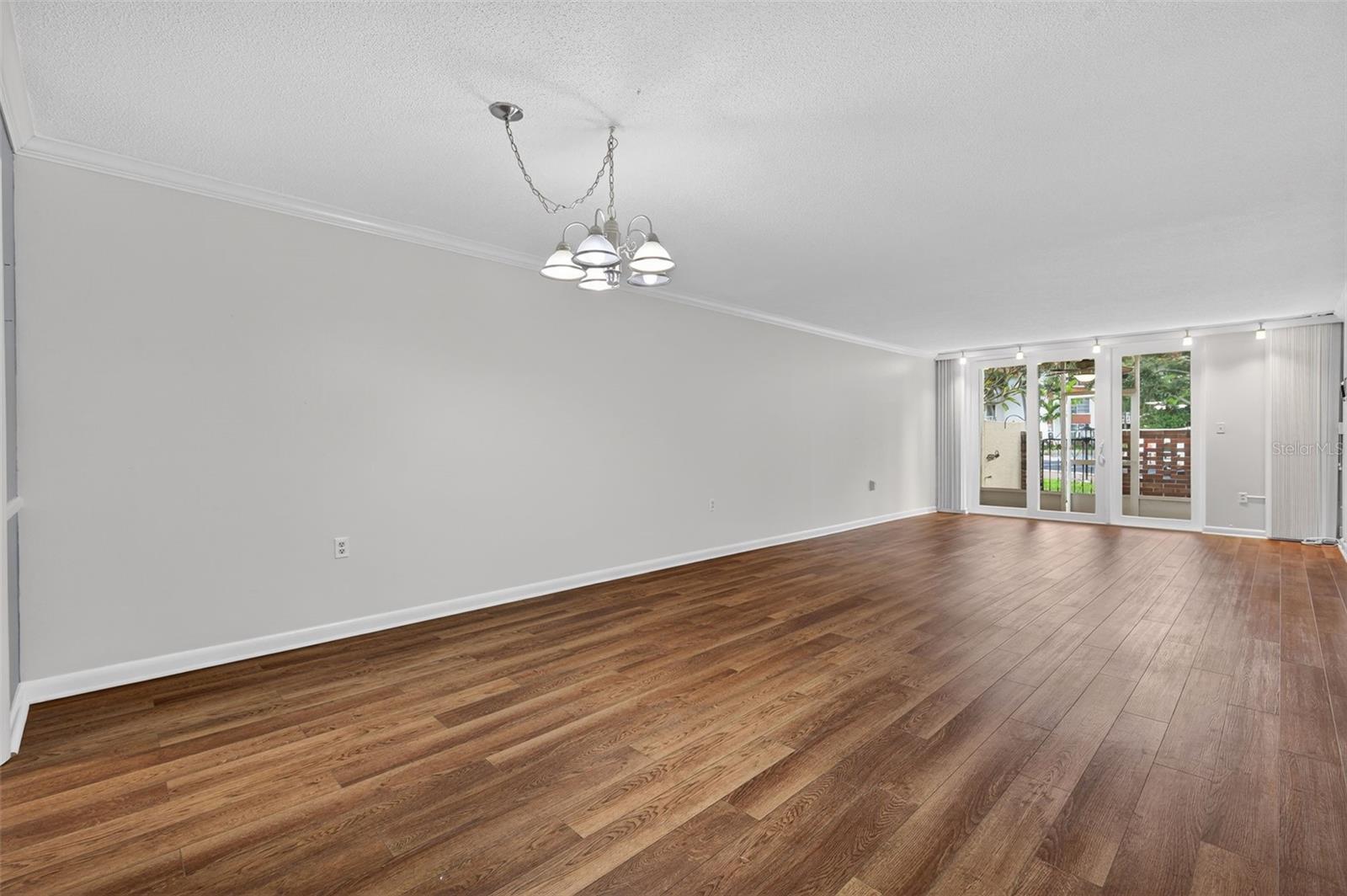 Image 29 of 49 For 1012 Pearce Drive 110