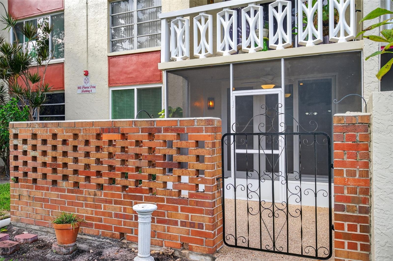 Image 37 of 49 For 1012 Pearce Drive 110