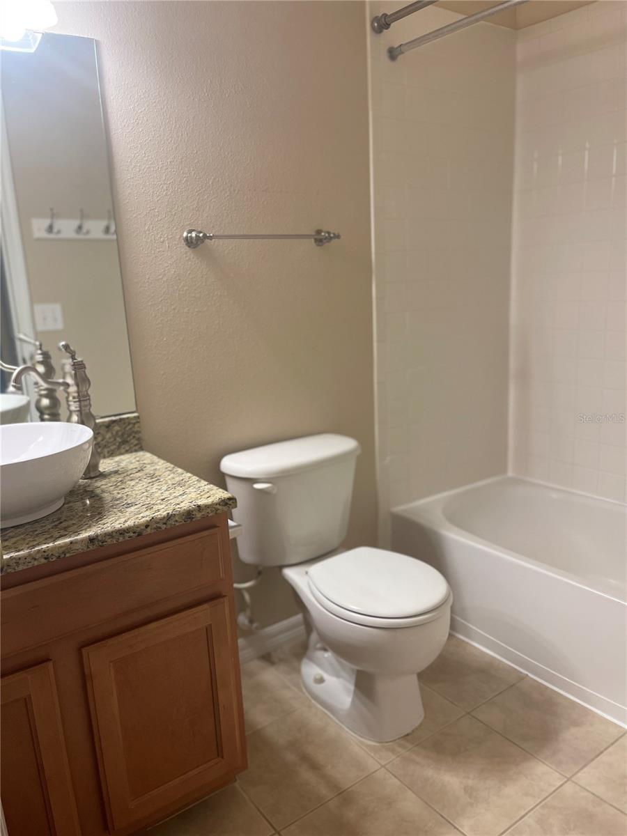 Image 20 of 24 For 4153 Winding River Way