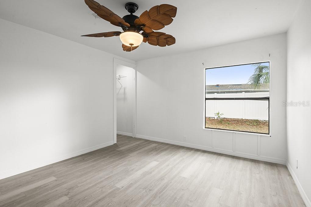 Image 14 of 30 For 9732 Warrick Street