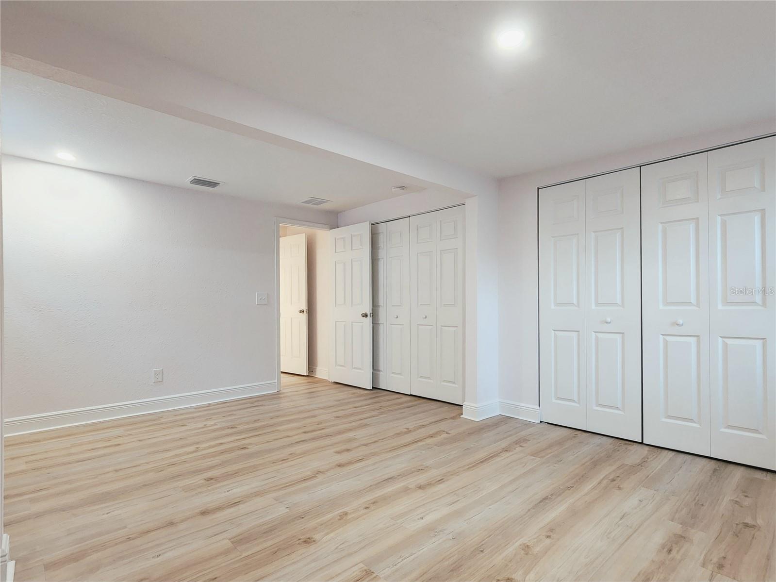 Image 37 of 63 For 8917 Highland Avenue